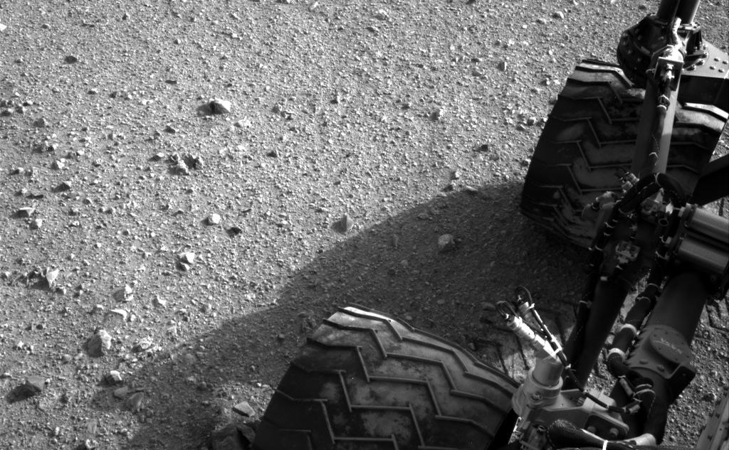 Martian Soil on Curiosity's Wheels After Sol 22 Drive
